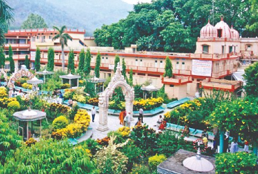 parmarth niketan